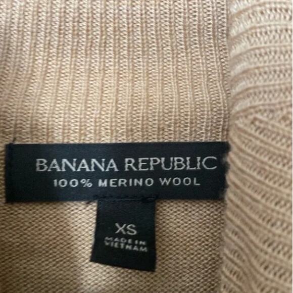 Banana Republic Tan Merino Turtleneck Sweater Sz XS - Picture 2 of 3